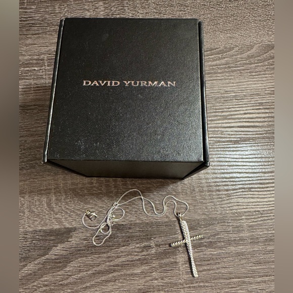 David Yurman cross necklace - Picture 2 of 6